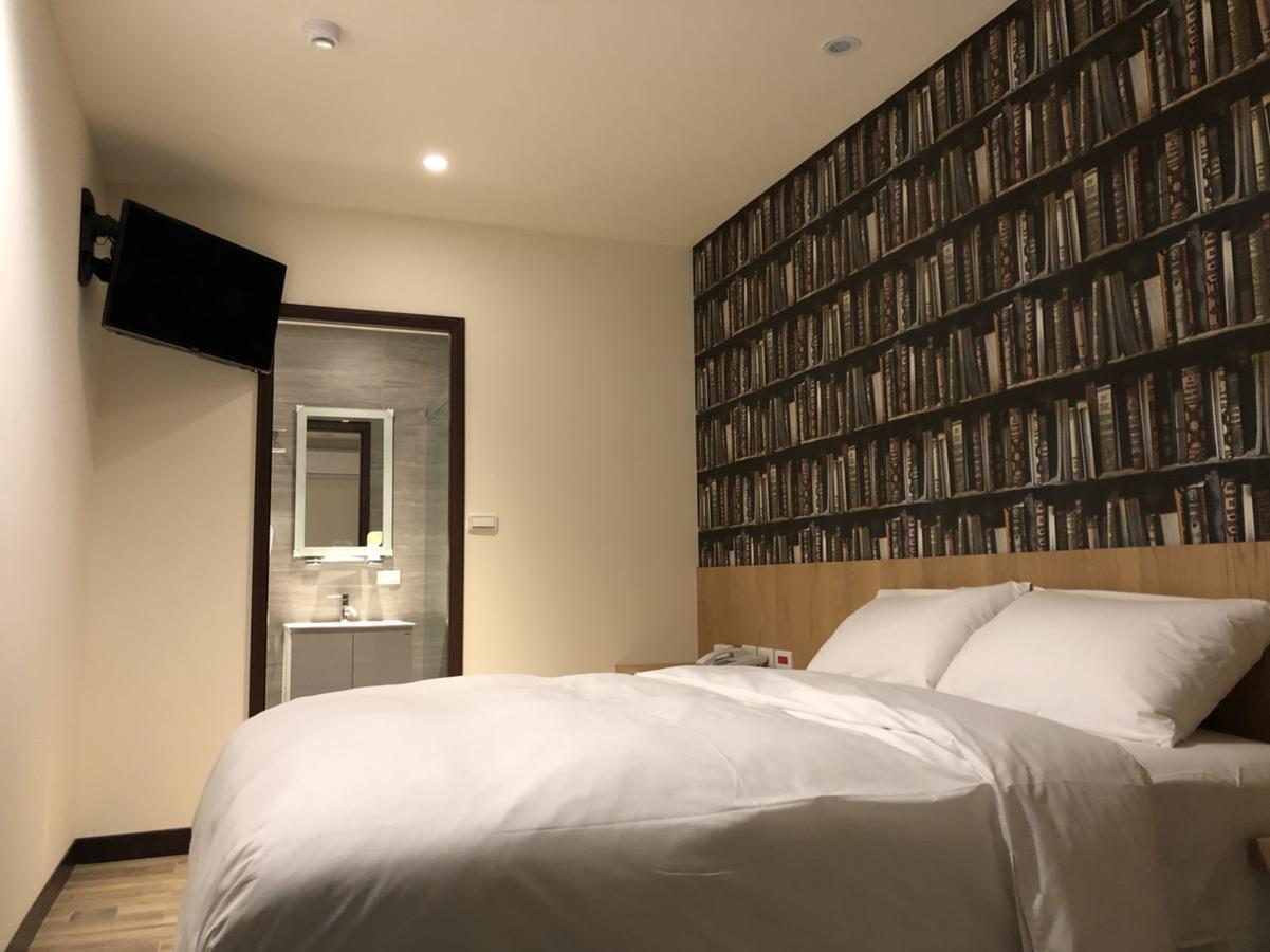 Honest & Warm Hotel Taoyuan Exterior foto